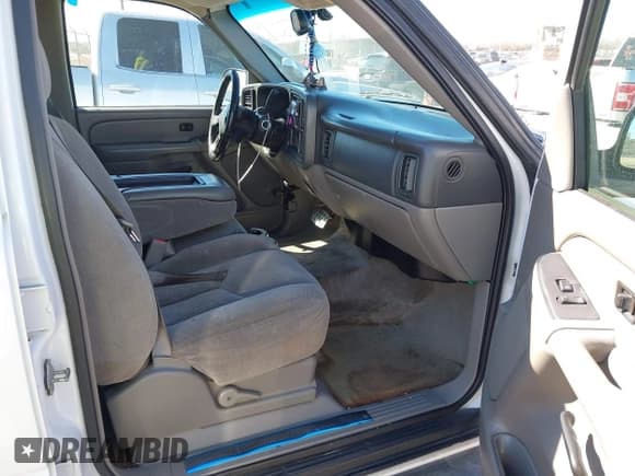 ✅ 2006 Chevrolet Tahoe LS • VIN: 1GNEC13V36R143059 • Lot: 41727459. Listed on IAAI with 230,849 mi. Free auction sales archive from the USA and detailed vehicle history report at DreamBid. Image 5.