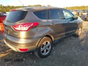 ✅ 2014 Ford Escape SE • VIN: 1FMCU0GXXEUA78253 • Lot: 43617105. Wystawiony na IAAI z przebiegiem 139 858 mil. Bezpłatny archiwum sprzedaży aukcyjnych z USA i szczegółowy raport historii pojazdu na DreamBid. Zdjęcie 4.