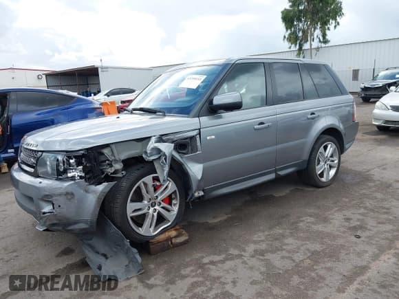 ✅ 2013 Land Rover Range Rover Sport SC • VIN: SALSH2E48DA784381 • Lot: 43739333. Listed on IAAI with 146,664 mi. Free auction sales archive from the USA and detailed vehicle history report at DreamBid. Image 18.
