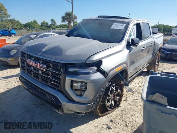 ✅ 2024 GMC Canyon 4WD AT4X • VIN: 1GTP6EEK6R1250127 • Lot: 41823196. Wystawiony na IAAI z przebiegiem 1 574 mil. Bezpłatny archiwum sprzedaży aukcyjnych z USA i szczegółowy raport historii pojazdu na DreamBid. Zdjęcie 17.