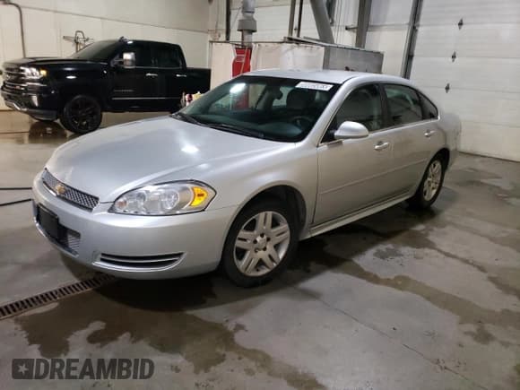 ✅ 2016 Chevrolet Impala LT • VIN: 2G1WB5E32G1151675 • Лот: 90005065. Опубликован ранее на Copart с пробегом 134 052 миль. Бесплатный доступ к архиву аукционных продаж из США и подробный отчёт об истории автомобиля на DreamBid. Изображение 1.