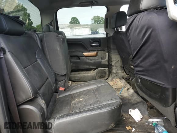 ✅ 2015 Chevrolet Silverado 2500HD LTZ • VIN: 1GC1KWE8XFF108423 • Lot: 62921895. Wystawiony na Copart z przebiegiem 270 548 mil. Bezpłatny archiwum sprzedaży aukcyjnych z USA i szczegółowy raport historii pojazdu na DreamBid. Zdjęcie 10.