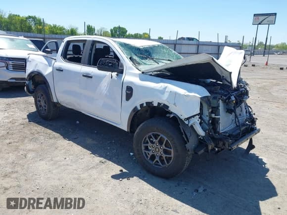 ✅ 2024 Ford Ranger XLT • VIN: 1FTER4GHXRLE36218 • Lot: 41962208. Listed on IAAI with 402 mi. Free auction sales archive from the USA and detailed vehicle history report at DreamBid. Image 1.