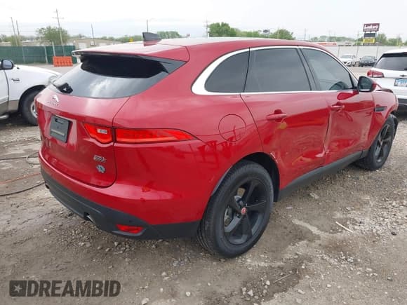 ✅ 2020 Jaguar F-Pace 25t Premium • VIN: SADCJ2FX8LA632113 • Lot: 42072140. Listed on IAAI with 57,043 mi. Free auction sales archive from the USA and detailed vehicle history report at DreamBid. Image 4.