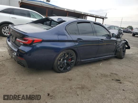 ✅ 2021 BMW 5 Series M550i xDrive • VIN: WBA13BK06MCF92030 • Lot: 66955065. Wystawiony na Copart z przebiegiem Nie podano. Bezpłatny archiwum sprzedaży aukcyjnych z USA i szczegółowy raport historii pojazdu na DreamBid. Zdjęcie 3.
