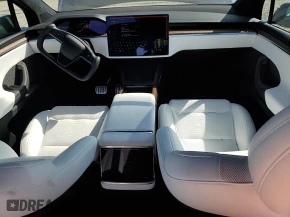 ✅ 2024 Tesla Model X • VIN: 7SAXCAE57RF459365 • Лот: 71553315. Опубликован ранее на Copart с пробегом 4 758 миль. Бесплатный доступ к архиву аукционных продаж из США и подробный отчёт об истории автомобиля на DreamBid. Изображение 8.