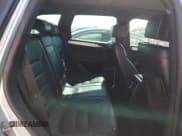 ✅ 2017 Volkswagen Touareg Wolfsburg Edition • VIN: WVGRF7BP5HD003243 • Lot: 58484122. Wystawiony na Copart z przebiegiem 66 089 mil. Bezpłatny archiwum sprzedaży aukcyjnych z USA i szczegółowy raport historii pojazdu na DreamBid. Zdjęcie 6.