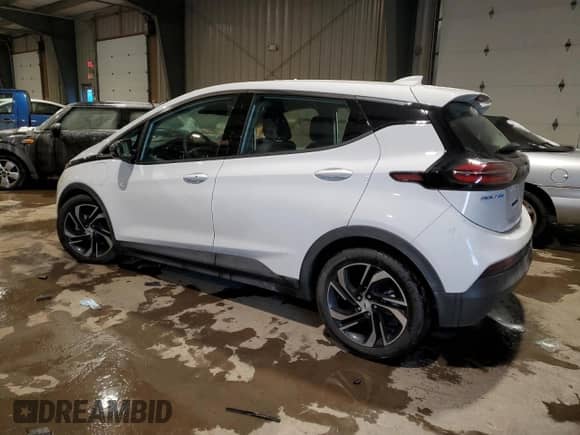 2023 Chevrolet Bolt EV 2LT z VIN 1G1FX6S02P4155795, wystawiony jako Copart lot #37962454 z przebiegiem 3 620 mil mil oraz . Historia ofert i sprzedaży dostępna na DreamBid. Obrazek 2.
