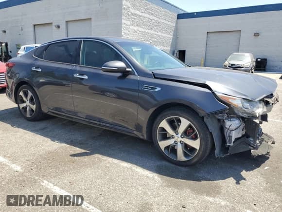 ✅ 2017 Kia Optima SX • VIN: 5XXGW4L20HG158964 • Лот: 63516265. Опубликован ранее на Copart с пробегом 83 708 миль. Бесплатный доступ к архиву аукционных продаж из США и подробный отчёт об истории автомобиля на DreamBid. Изображение 4.