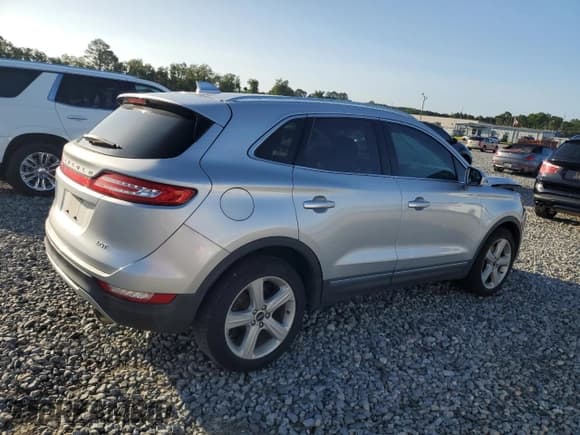 ✅ 2018 Lincoln MKC Premiere • VIN: 5LMCJ1C93JUL01035 • Lot: 64951445. Listed on Copart with 226,475 mi. Free auction sales archive from the USA and detailed vehicle history report at DreamBid. Image 3.