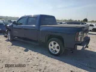 2012 Chevrolet Silverado 1500 LTZ z VIN 3GCPCTE01CG258981, wystawiony jako Copart lot #84827515 z przebiegiem 156 393 mil mil oraz Szkoda całkowita • Salvage title. Historia ofert i sprzedaży dostępna na DreamBid. Obrazek 2.