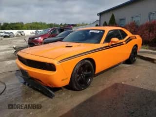 2014 Dodge Challenger R/T z VIN 2C3CDYBT6EH183936, wystawiony jako Copart lot #80329645 z przebiegiem 132 753 mil mil oraz Nie do naprawy • Non repairable. Historia ofert i sprzedaży dostępna na DreamBid. Obrazek 1.