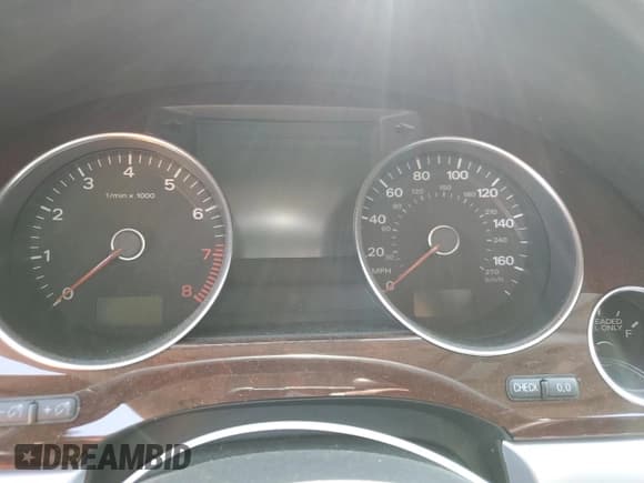 ✅ 2009 Audi A8 4.2L • VIN: WAUMV94E69N008047 • Лот: 60530635. Опубликован ранее на Copart с пробегом Не указан. Бесплатный доступ к архиву аукционных продаж из США и подробный отчёт об истории автомобиля на DreamBid. Изображение 9.