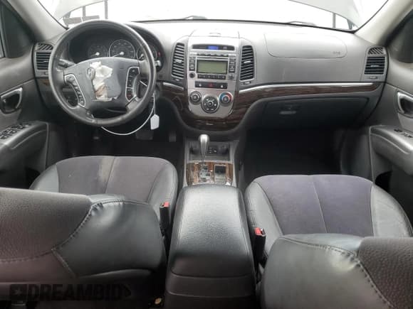 ✅ 2011 Hyundai Santa Fe SE • VIN: 5XYZHDAG1BG076522 • Lot: 87142914. Listed on Copart with 181,777 mi. Free auction sales archive from the USA and detailed vehicle history report at DreamBid. Image 8.