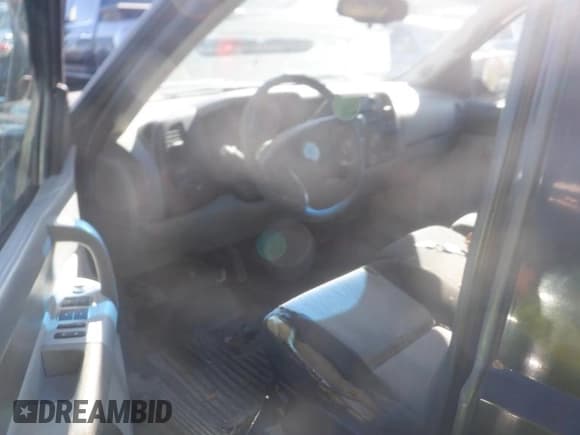 ✅ 2007 Chevrolet Silverado 1500 Work Truck • VIN: 1GCEC19X07Z611770 • Lot: 43710731. Listed on IAAI with 234,660 mi. Free auction sales archive from the USA and detailed vehicle history report at DreamBid. Image 32.