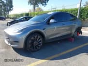 ✅ 2025 Tesla Model Y Performance • VIN: 7SAYGDEF5SF272814 • Lot: 43514770. Wystawiony na IAAI z przebiegiem 9 391 mil. Bezpłatny archiwum sprzedaży aukcyjnych z USA i szczegółowy raport historii pojazdu na DreamBid. Zdjęcie 21.