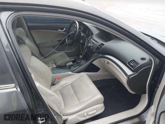 ✅ 2011 Acura TSX • VIN: JH4CU2F6XBC009166 • Lot: 42288251. Listed on IAAI with 195,470 mi. Free auction sales archive from the USA and detailed vehicle history report at DreamBid. Image 5.