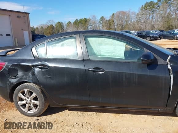 ✅ 2010 Mazda 3 i SV • VIN: JM1BL1SFXA1178632 • Lot: 41355624. Wystawiony na IAAI z przebiegiem 190 688 mil. Bezpłatny archiwum sprzedaży aukcyjnych z USA i szczegółowy raport historii pojazdu na DreamBid. Zdjęcie 13.