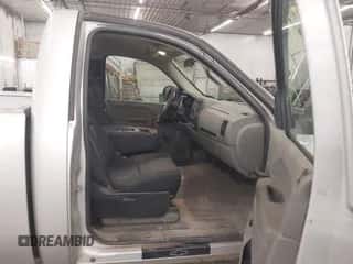 2010 Chevrolet Silverado 1500 Work Truck z VIN 1GCPCPEA5AZ236639, wystawiony jako IAAI lot #42896324 z przebiegiem 196 444 mil mil oraz . Historia ofert i sprzedaży dostępna na DreamBid. Obrazek 5.