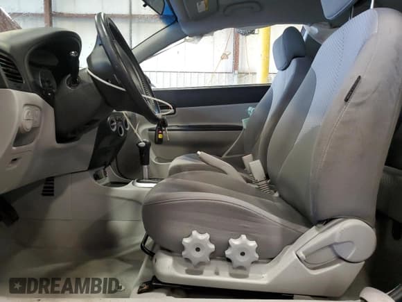 ✅ 2007 Hyundai Accent SE • VIN: KMHCN36CX7U038691 • Лот: 90403215. Опубликован ранее на Copart с пробегом 41 551 миль. Бесплатный доступ к архиву аукционных продаж из США и подробный отчёт об истории автомобиля на DreamBid. Изображение 7.