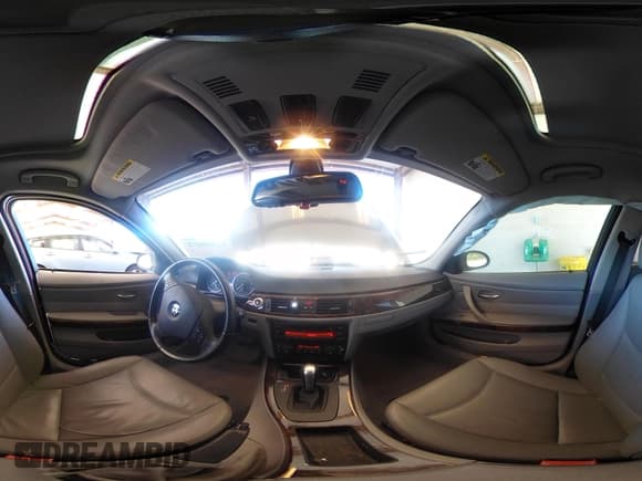 ✅ 2006 BMW 3 Series 330i • VIN: WBAVB33546KS32264 • Lot: 42350072. Listed on IAAI with 93,001 mi. Free auction sales archive from the USA and detailed vehicle history report at DreamBid. Image 18.