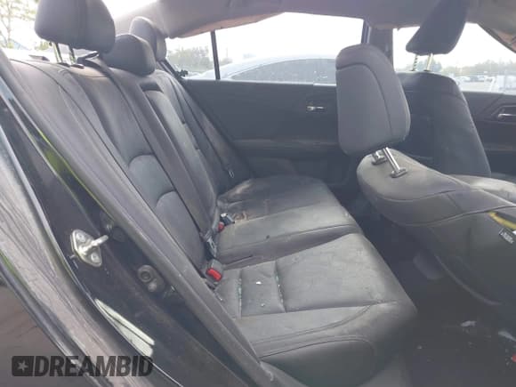 ✅ 2015 Honda Accord EX-L • VIN: 1HGCR2F83FA159370 • Lot: 39144513. Listed on IAAI with 153,349 mi. Free auction sales archive from the USA and detailed vehicle history report at DreamBid. Image 8.