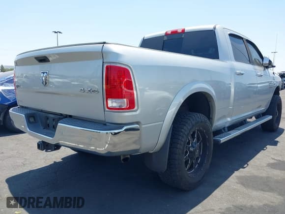✅ 2016 Ram 2500 • VIN: 3C6TR5FT9GG358602 • Lot: 42604468. Wystawiony na IAAI z przebiegiem 59 866 mil. Bezpłatny archiwum sprzedaży aukcyjnych z USA i szczegółowy raport historii pojazdu na DreamBid. Zdjęcie 4.
