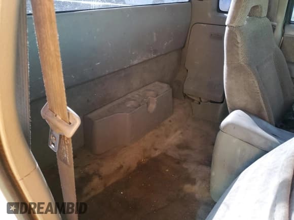 ✅ 1996 Chevrolet S-10 LS • VIN: 1GCCS19X1T8182164 • Лот: 80191354. Опубликован ранее на Copart с пробегом 87 109 миль. Бесплатный доступ к архиву аукционных продаж из США и подробный отчёт об истории автомобиля на DreamBid. Изображение 11.