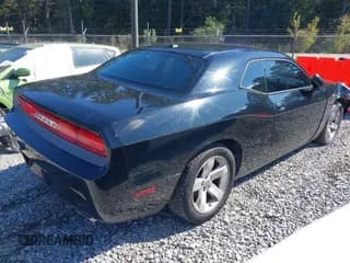 ✅ 2013 Dodge Challenger SXT • VIN: 2C3CDYAG2DH596472 • Lot: 43552887. Wystawiony na IAAI z przebiegiem 222 700 mil. Bezpłatny archiwum sprzedaży aukcyjnych z USA i szczegółowy raport historii pojazdu na DreamBid. Zdjęcie 4.