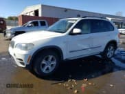 ✅ 2011 BMW X5 35d • VIN: 5UXZW0C5XBL371082 • Lot: 87466965. Listed on Copart with 178,999 mi. Free auction sales archive from the USA and detailed vehicle history report at DreamBid. Image 1.