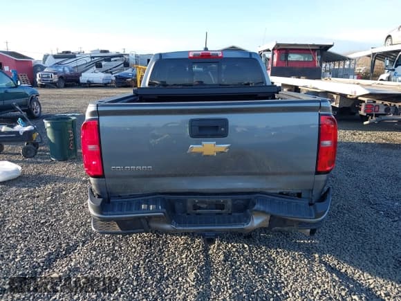 ✅ 2018 Chevrolet Colorado 4WD Z71 • VIN: 1GCPTDE15J1157047 • Лот: 41601486. Опубликован ранее на IAAI с пробегом 66 745 миль. Бесплатный доступ к архиву аукционных продаж из США и подробный отчёт об истории автомобиля на DreamBid. Изображение 16.