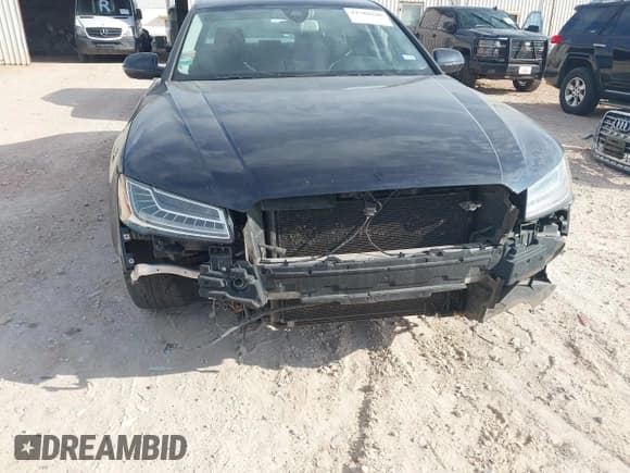 ✅ 2016 Audi A8 3.0T • VIN: WAU34AFD3GN009643 • Lot: 42780288. Listed on IAAI with 130,970 mi. Free auction sales archive from the USA and detailed vehicle history report at DreamBid. Image 6.