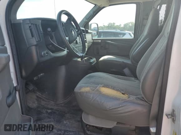 ✅ 2008 Chevrolet Express Cargo • VIN: 1GCGG25C581110752 • Lot: 84923135. Listed on Copart with 205,216 mi. Free auction sales archive from the USA and detailed vehicle history report at DreamBid. Image 7.