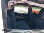 ✅ 2015 Toyota Tacoma PreRunner • VIN: 5TFKU4HN9FX006805 • Lot: 42283766. Wystawiony na IAAI z przebiegiem 132 367 mil. Bezpłatny archiwum sprzedaży aukcyjnych z USA i szczegółowy raport historii pojazdu na DreamBid. Zdjęcie 8.