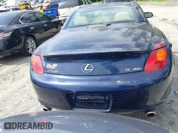 ✅ 2004 Lexus SC 430 • VIN: JTHFN48Y840057144 • Lot: 42276706. Wystawiony na IAAI z przebiegiem 226 478 mil. Bezpłatny archiwum sprzedaży aukcyjnych z USA i szczegółowy raport historii pojazdu na DreamBid. Zdjęcie 17.