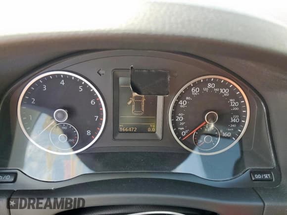 ✅ 2017 Volkswagen Tiguan Wolfsburg Edition • VIN: WVGRV7AX3HW502826 • Лот: 94908105. Опубликован ранее на Copart с пробегом 166 472 миль. Бесплатный доступ к архиву аукционных продаж из США и подробный отчёт об истории автомобиля на DreamBid. Изображение 9.