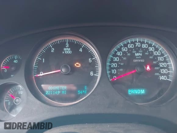 ✅ 2011 Chevrolet Tahoe Commercial • VIN: 1GNLC2E08BR270902 • Lot: 43834779. Wystawiony na IAAI z przebiegiem 221 149 mil. Bezpłatny archiwum sprzedaży aukcyjnych z USA i szczegółowy raport historii pojazdu na DreamBid. Zdjęcie 7.