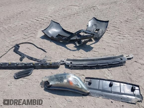 ✅ 2022 Cadillac XT5 AWD Luxury • VIN: 1GYKNBR48NZ137969 • Лот: 42903326. Опубликован ранее на IAAI с пробегом 32 330 миль. Бесплатный доступ к архиву аукционных продаж из США и подробный отчёт об истории автомобиля на DreamBid. Изображение 12.