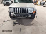 ✅ 2008 Jeep Commander Limited • VIN: 1J8HG58228C211303 • Lot: 41362162. Wystawiony na IAAI z przebiegiem 163 542 mil. Bezpłatny archiwum sprzedaży aukcyjnych z USA i szczegółowy raport historii pojazdu na DreamBid. Zdjęcie 6.
