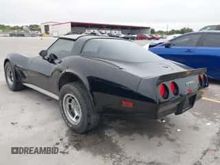1982 Chevrolet Corvette с VIN 1G1AY8787C5117940, выставлен на аукционе IAAI как лот 42382342 с пробегом 25 145 миль миль и . История ставок и продаж доступна на DreamBid. Изображение 3.