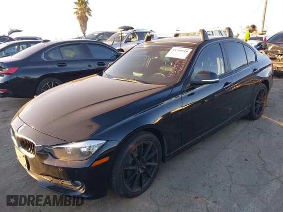 ✅ 2014 BMW 3 Series 328d • VIN: WBA3D3C52EF099237 • Лот: 43799910. Опубликован ранее на IAAI с пробегом 161 099 миль. Бесплатный доступ к архиву аукционных продаж из США и подробный отчёт об истории автомобиля на DreamBid. Изображение 2.