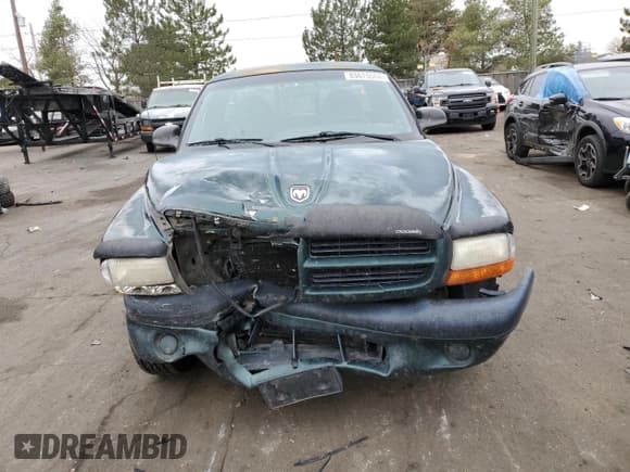 ✅ 1999 Dodge Dakota SLT • VIN: 1B7FL26X8XS161292 • Lot: 83675504. Wystawiony na Copart z przebiegiem 108 515 mil. Bezpłatny archiwum sprzedaży aukcyjnych z USA i szczegółowy raport historii pojazdu na DreamBid. Zdjęcie 5.