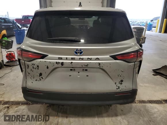 ✅ 2021 Toyota Sienna LE • VIN: 5TDKSKFC8MS036554 • Lot: 93127805. Listed on Copart with 274,181 mi. Free auction sales archive from the USA and detailed vehicle history report at DreamBid. Image 6.