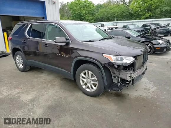 ✅ 2020 Chevrolet Traverse LT Cloth • VIN: 1GNERGKWXLJ172256 • Lot: 69782015. Listed on Copart with 87,905 mi. Free auction sales archive from the USA and detailed vehicle history report at DreamBid. Image 15.