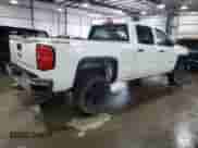 2015 Chevrolet Silverado 2500HD Work Truck z VIN 1GC1KUEG0FF623247, wystawiony jako Copart lot #55618025 z przebiegiem 165 890 mil mil oraz Szkoda całkowita • Salvage title. Historia ofert i sprzedaży dostępna na DreamBid. Obrazek 3.
