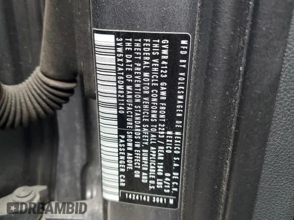 ✅ 2013 Volkswagen Beetle 2.5L • VIN: 3VW5X7AT6DM821140 • Лот: 62769875. Опубликован ранее на Copart с пробегом 101 709 миль. Бесплатный доступ к архиву аукционных продаж из США и подробный отчёт об истории автомобиля на DreamBid. Изображение 12.