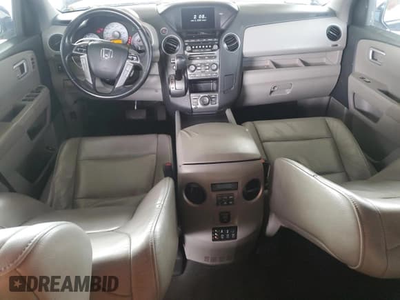 ✅ 2013 Honda Pilot Touring • VIN: 5FNYF3H96DB004843 • Lot: 81998965. Listed on Copart with 97,476 mi. Free auction sales archive from the USA and detailed vehicle history report at DreamBid. Image 8.