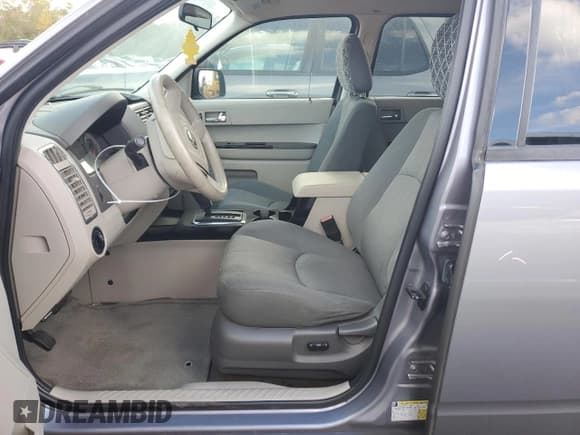 ✅ 2008 Mazda Tribute Sport • VIN: 4F2CZ92Z58KM16600 • Lot: 75220444. Wystawiony na Copart z przebiegiem 121 670 mil. Bezpłatny archiwum sprzedaży aukcyjnych z USA i szczegółowy raport historii pojazdu na DreamBid. Zdjęcie 7.