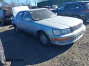 ✅ 1990 Lexus LS • VIN: JT8UF11E9L0025885 • Lot: 41330993. Listed on IAAI with 162,255 mi. Free auction sales archive from the USA and detailed vehicle history report at DreamBid. Image 1.