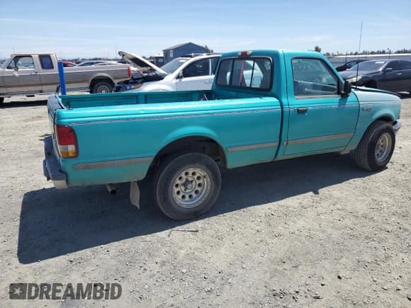 ✅ 1994 Ford Ranger XLT • VIN: 1FTCR10X0RPA75212 • Lot: 57072655. Listed on Copart with 14,620 mi. Free auction sales archive from the USA and detailed vehicle history report at DreamBid. Image 3.